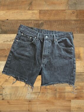Levi’s 516 Black Denim Cut Off Shorts Men’s 32 Distressed Frayed Hem Jorts